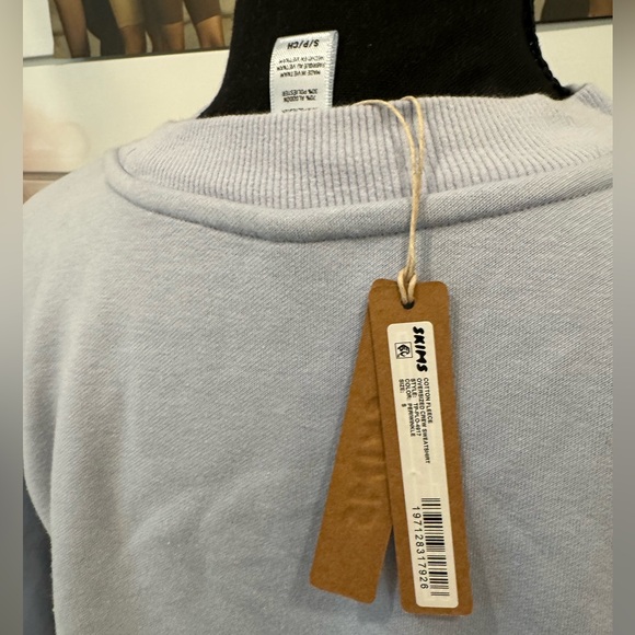 Skims small periwinkle light blue/grey skims crew neck sold out/limited color - Picture 7 of 8